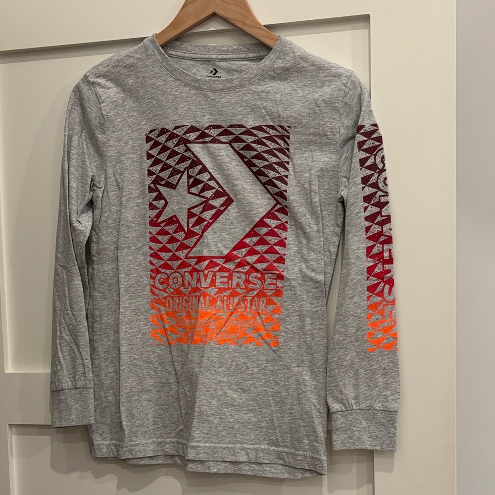 Converse Long- Sleeved T-Shirt